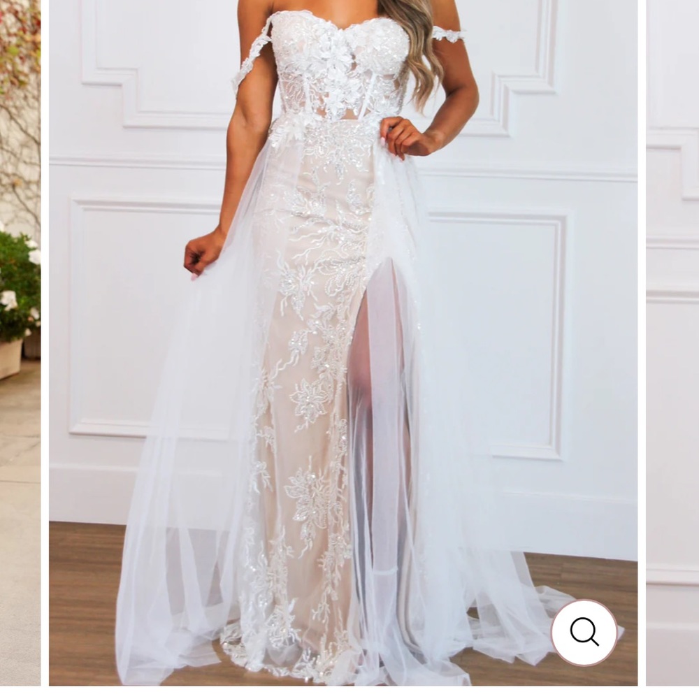 BELLA AND BLOOM WEDDING DRESS GORGEOUS NEW WITH TAGS